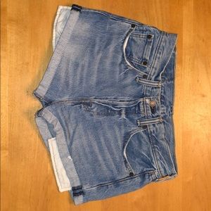Levi Jean shorts !!